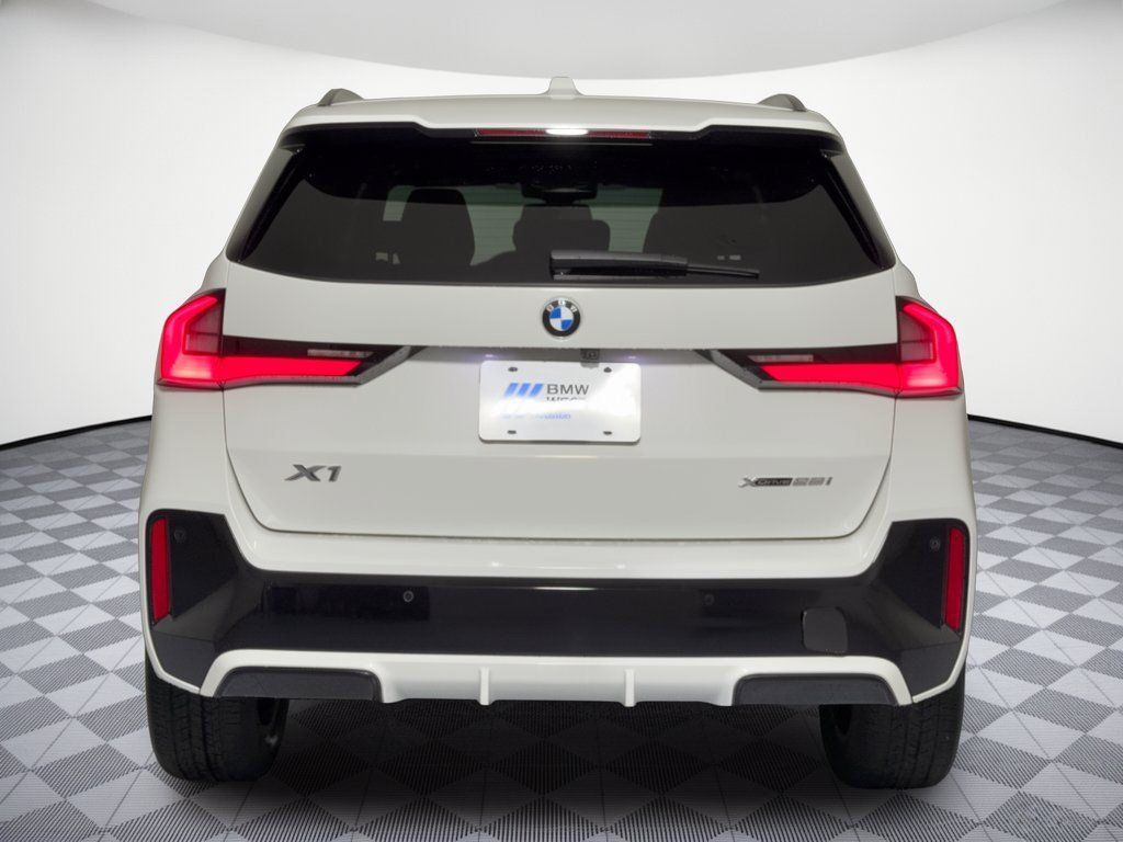 Certified 2023 BMW X1 xDrive28i w/ Premium Package AWD/4WD image 10