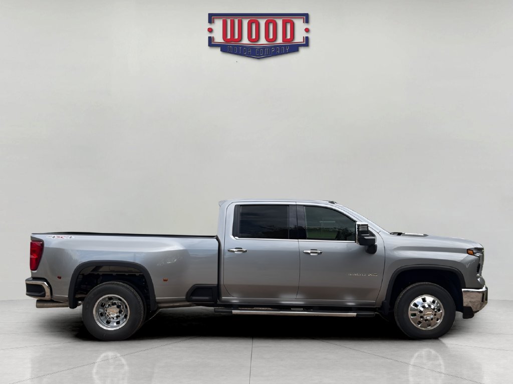 New 2026 Chevrolet Silverado 3500 LTZ AWD/4WD image 2