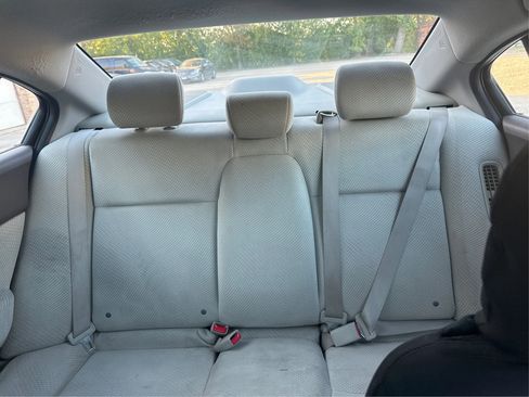 Used 2012 Honda Civic Hybrid Sedan image 25