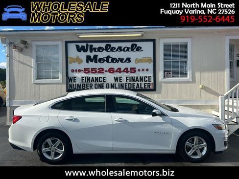 Used 2024 Chevrolet Malibu LS w/ Driver Confidence Package FWD image 1