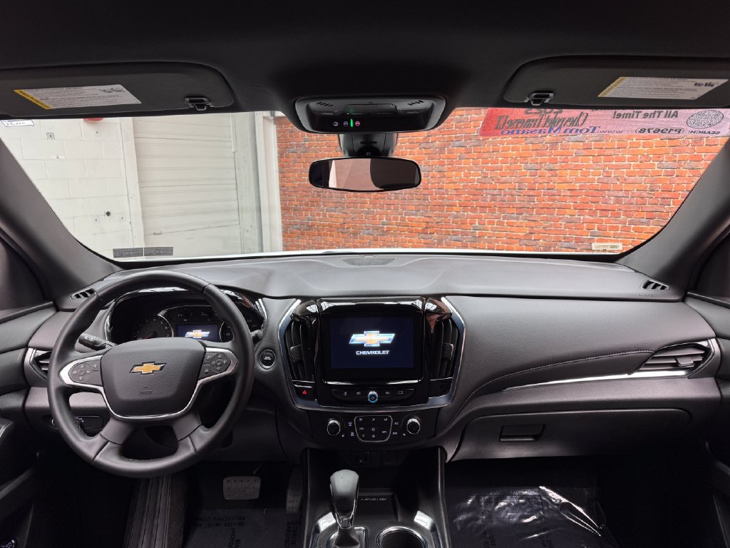 Used 2023 Chevrolet Traverse LT AWD/4WD image 12