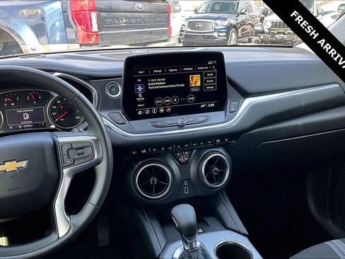 Used 2024 Chevrolet Blazer LT w/ Convenience Package image 9