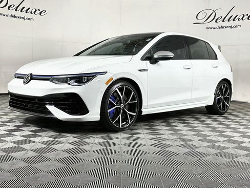Used 2024 Volkswagen Golf R AWD/4WD image 3