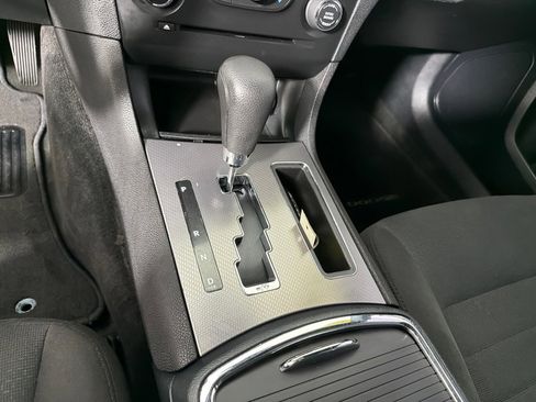 Used 2012 Dodge Charger SE RWD image 15