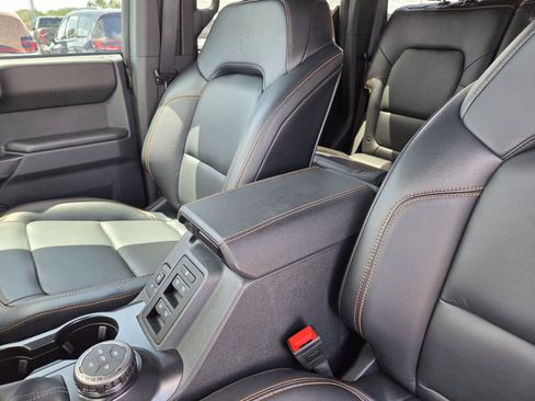 Used 2024 Ford Bronco Badlands AWD/4WD image 28