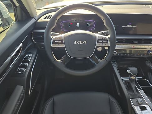 New 2025 Kia Telluride S image 14
