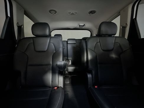Used 2025 Kia Telluride S FWD image 30