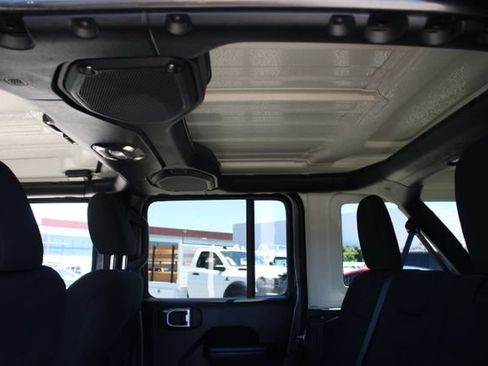 Used 2022 Jeep Wrangler Unlimited Sport AWD/4WD image 37