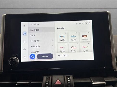 Used 2023 Toyota RAV4 XLE Premium image 14