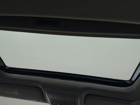 Used 2018 Honda Accord Touring image 15