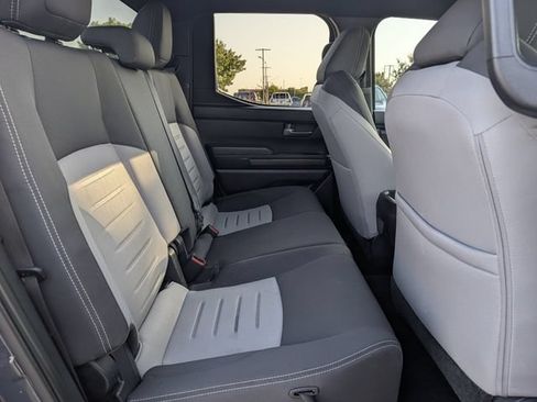 Used 2025 Toyota Tacoma TRD Sport AWD/4WD image 30