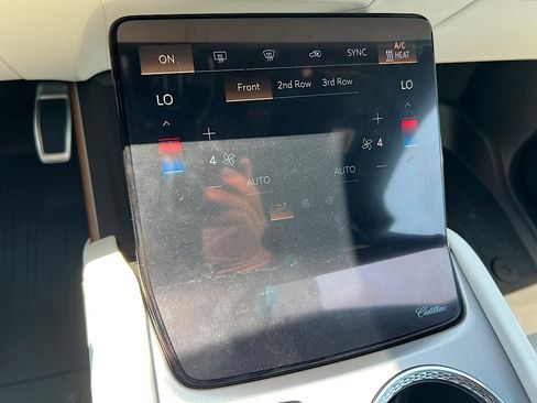 New 2026 Cadillac Vistiq Luxury w/ LPO, Floor Liner Package AWD/4WD image 21