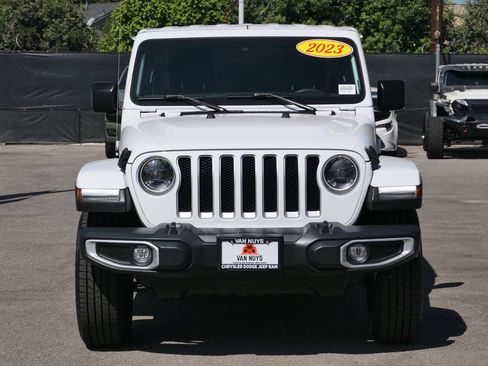 Used 2023 Jeep Wrangler Unlimited Sahara w/ LED Lighting Group AWD/4WD image 6