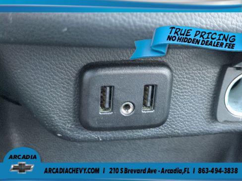 Used 2023 Chevrolet Traverse LS FWD image 21