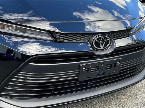Used 2026 Toyota Corolla LE FWD image 23