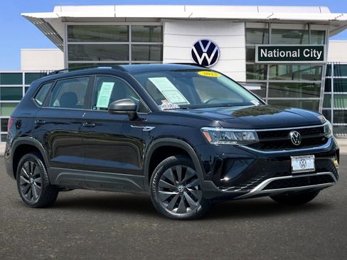 Used 2023 Volkswagen Taos S w/ Driver Assistance Package FWD image 2