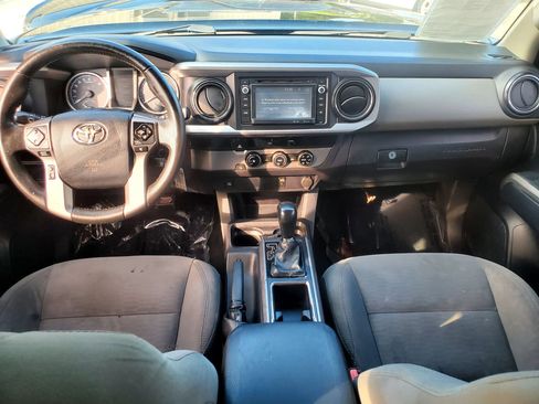 Used 2016 Toyota Tacoma SR5 w/ Towing Package RWD image 26