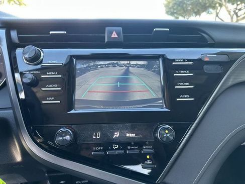 Used 2019 Toyota Camry SE image 24