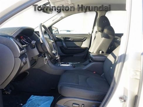 Used 2016 GMC Acadia SLE image 30