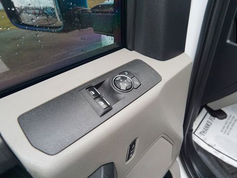 Used 2020 Ford F250 XL w/ Power Equipment Group image 15