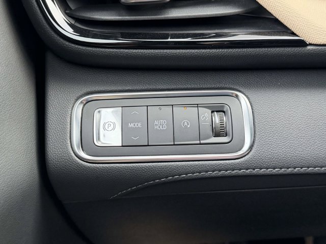 Used 2026 Buick Enclave Preferred w/ Super Cruise Package FWD image 30