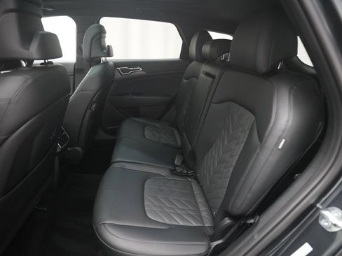 Used 2025 Kia Sportage X-Pro AWD/4WD image 16