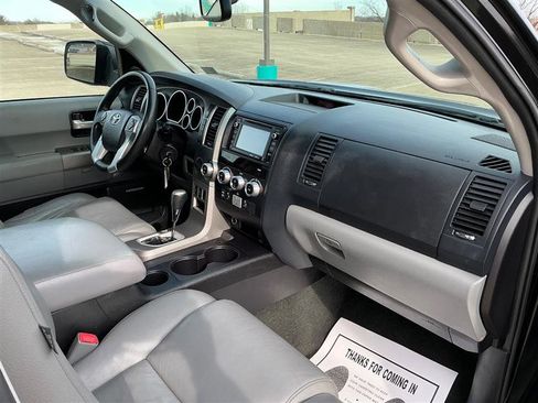 Used 2016 Toyota Sequoia Limited image 37