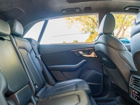 Used 2021 Audi Q8 Prestige w/ Prestige Package image 40
