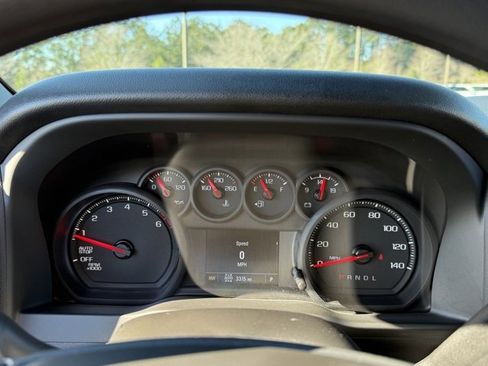 Used 2025 Chevrolet Silverado 1500 Custom w/ Turbomax Blackout Package image 17