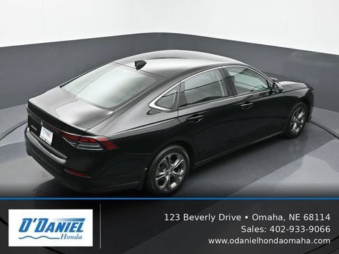 Used 2024 Honda Accord EX image 18