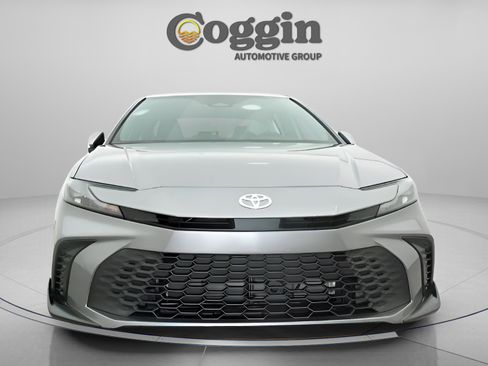 New 2026 Toyota Camry SE FWD image 28