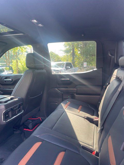 Used 2021 GMC Sierra 1500 AT4 w/ AT4 Value Package AWD/4WD image 6