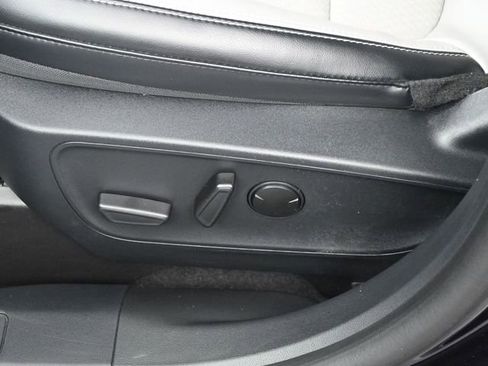 Used 2025 Ford Escape Base image 11