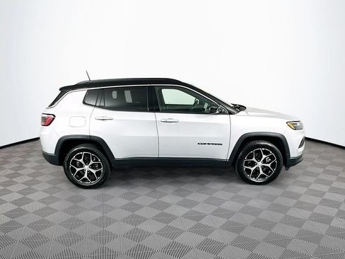 Certified 2024 Jeep Compass Limited AWD/4WD image 13