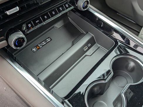 New 2026 Chevrolet Suburban LT w/ Comfort Package image 15