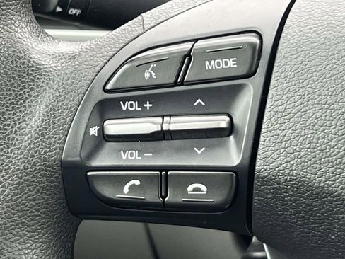 Certified 2020 Hyundai Elantra SEL image 18