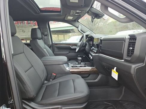 New 2026 GMC Sierra 1500 Elevation w/ Elevation Premium Package AWD/4WD image 20