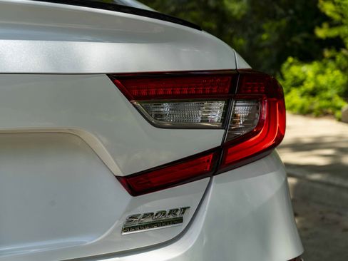 Used 2021 Honda Accord Sport Special Edition image 13