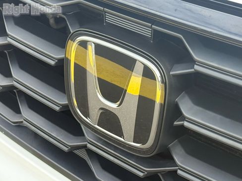 Certified 2023 Honda Pilot Sport image 31