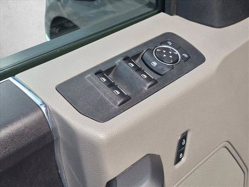 Used 2018 Ford F150 XLT AWD/4WD image 10