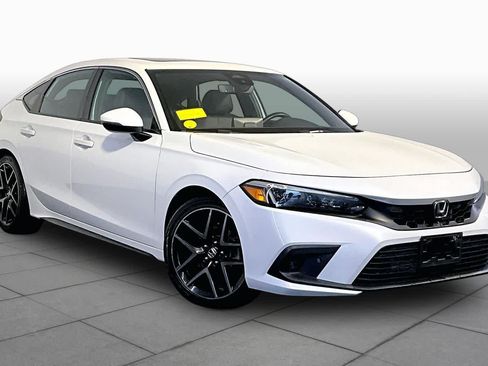 Used 2023 Honda Civic Sport Touring image 3