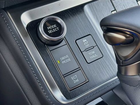 New 2026 Lexus GX 550 AWD/4WD image 32