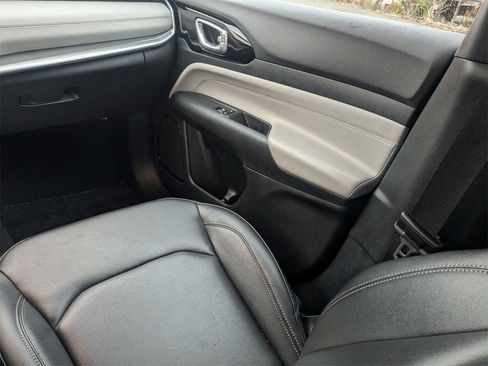 Used 2025 Jeep Compass Limited image 18