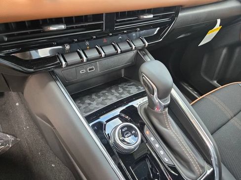 New 2026 GMC Canyon AT4 w/ Nightfall Edition AWD/4WD image 15