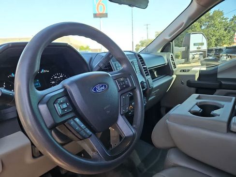 Used 2022 Ford F250 XL w/ STX Appearance Package AWD/4WD image 10
