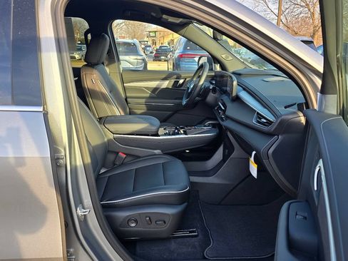 New 2026 Buick Enclave Preferred w/ Power Package AWD/4WD image 35