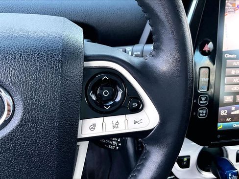 Certified 2017 Toyota Prius Prime Advanced image 23
