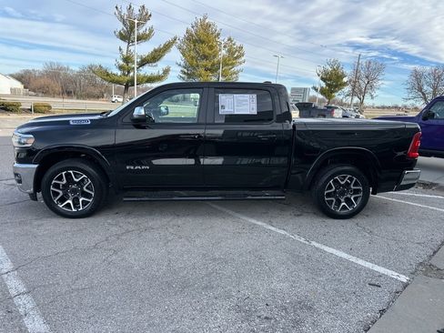 Used 2025 RAM 1500 Laramie image 16