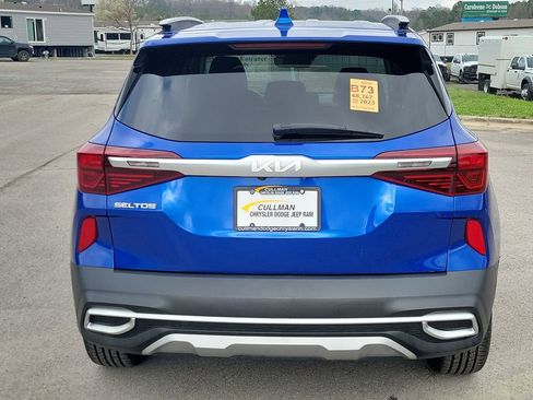 Used 2023 Kia Seltos S w/ Navigation Package image 4
