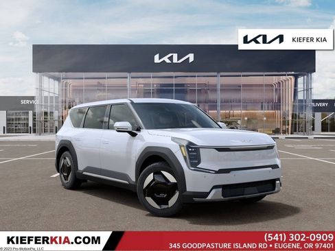 New 2026 Kia EV9 Light RWD image 1